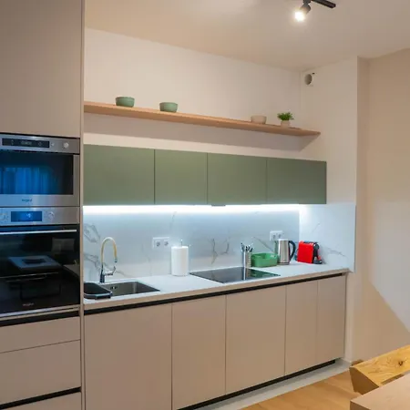 Omega Apartman